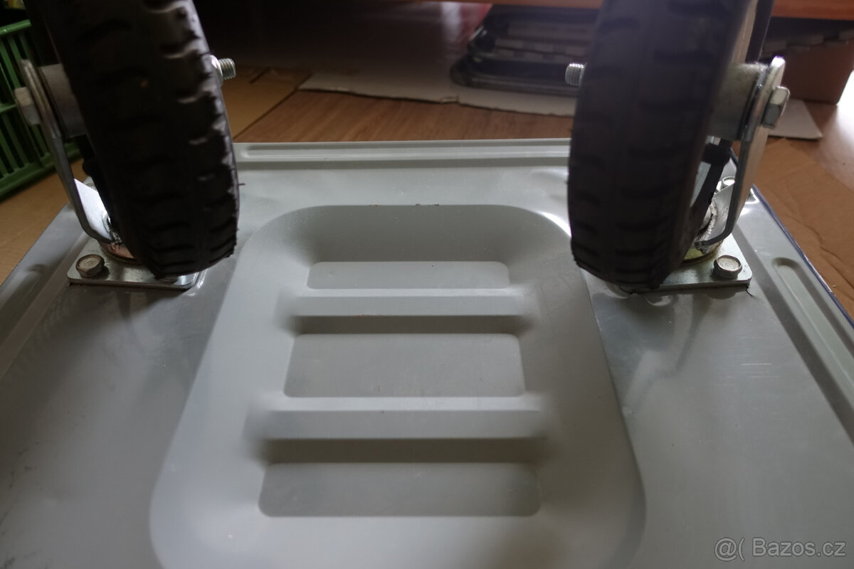 Plošinový manipulační vozík - 7