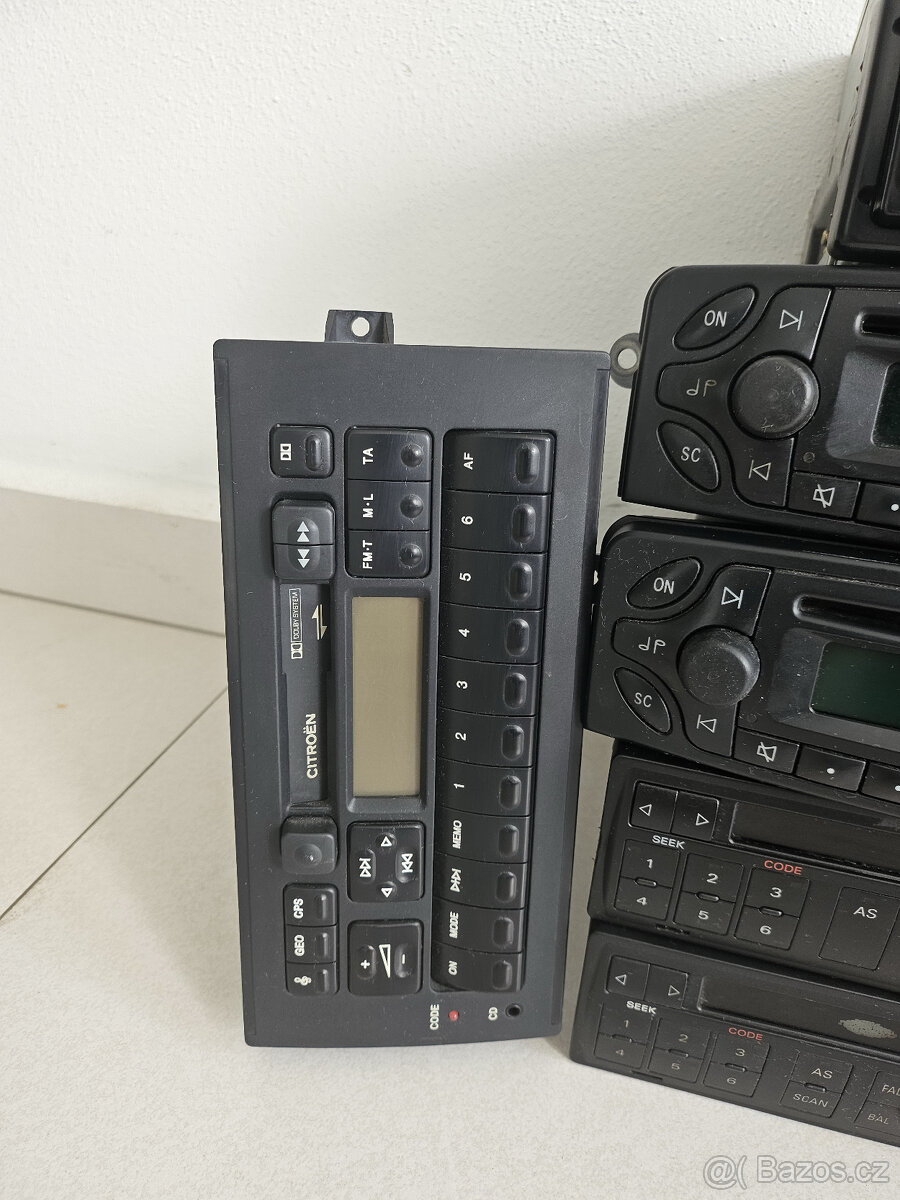 31 ks - STARÁ AUTORÁDIA - OLDTIMER - BLAUPUNKT - SBÍRKA - 7