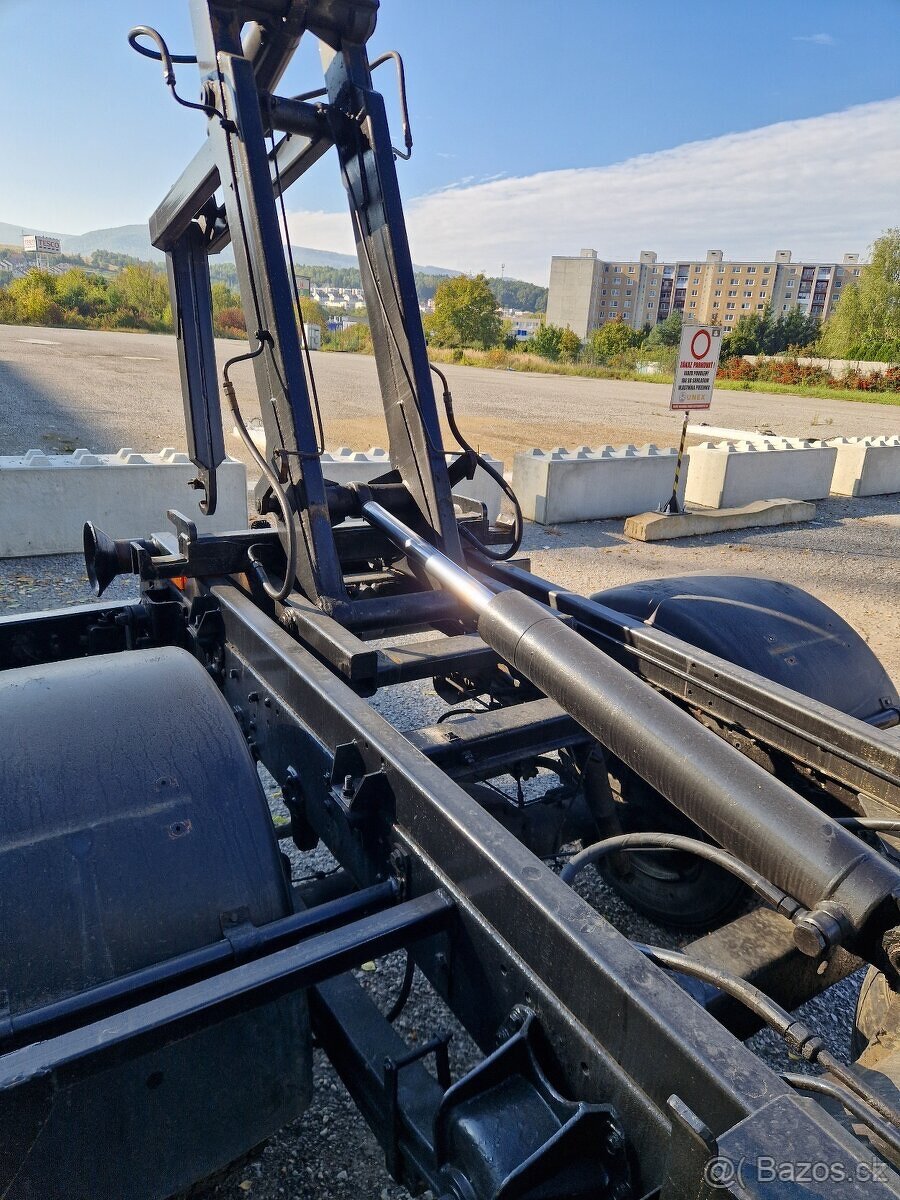 Daewoo Avia D90 Hakovy nosič kontajnerov - 7