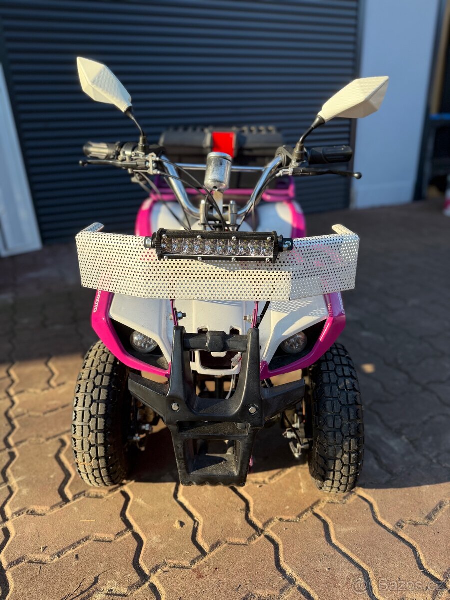 Dětská elektrická čtyřkolka + přilba - 7