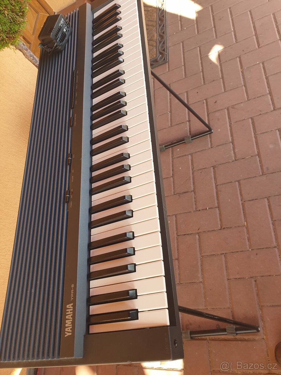 Klavír piano Yamaha YPR-8 - 7