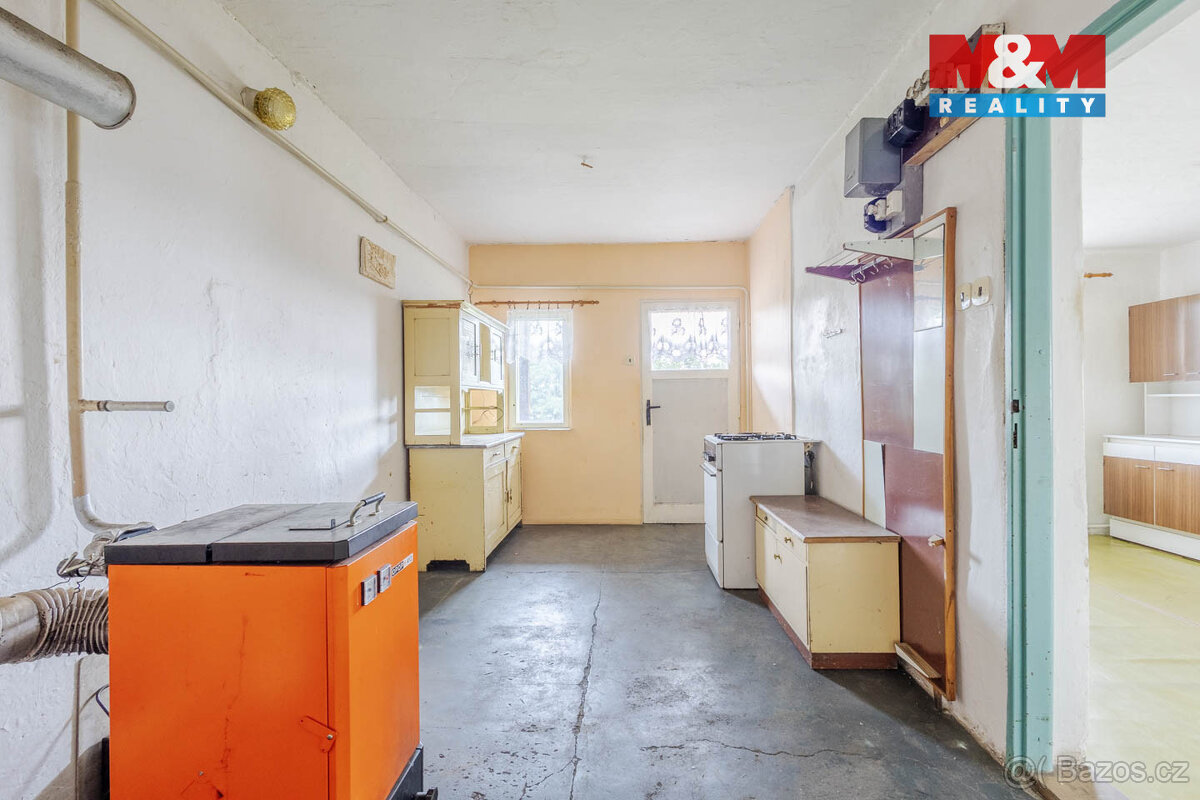 Prodej rodinného domu v Zahrádkách - Karasy - 7