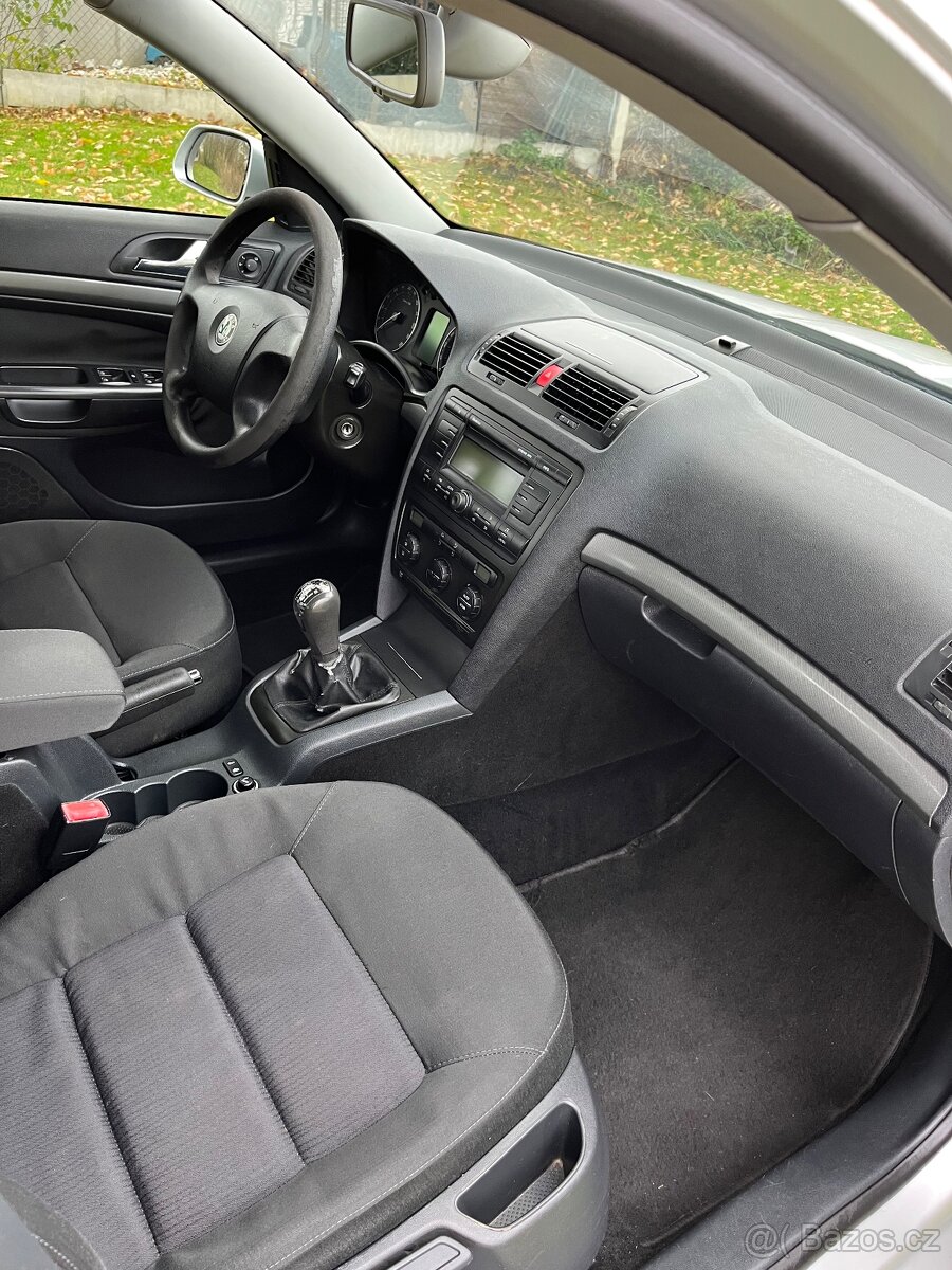 Škoda Octavia 2.0 TDI Elegance - 7