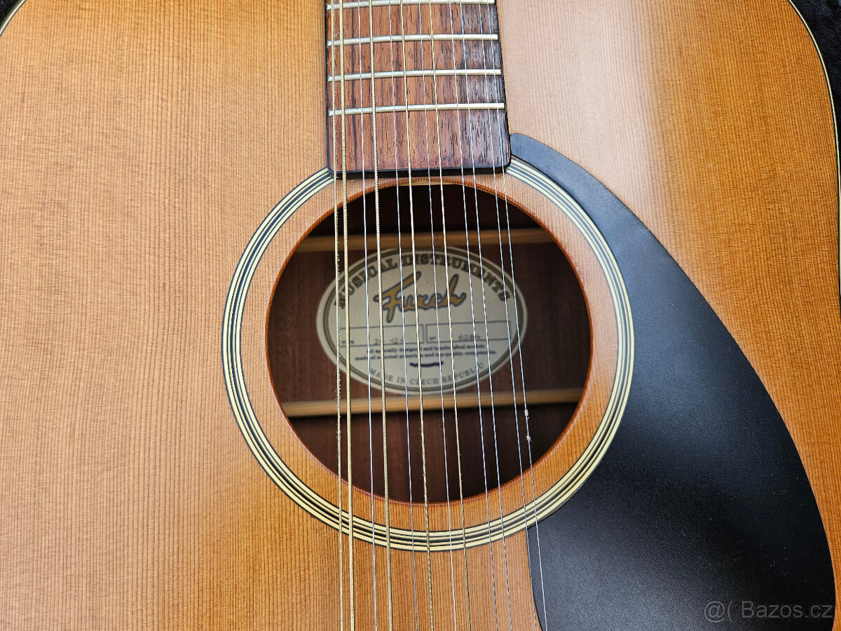 Celomasivní akustická 12 strunná kytara FURCH - 7