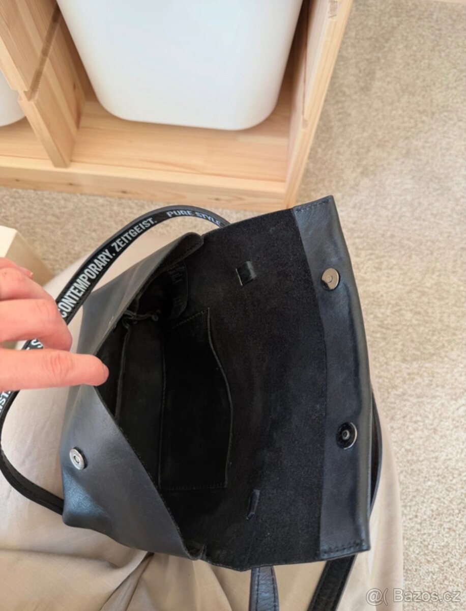 Marc O'Polo kožená crossbody kabelka - 7