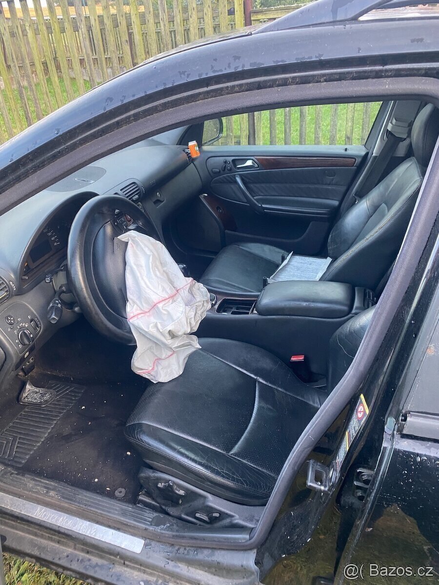 Mercedes Benz C w203 kombi díly - 7