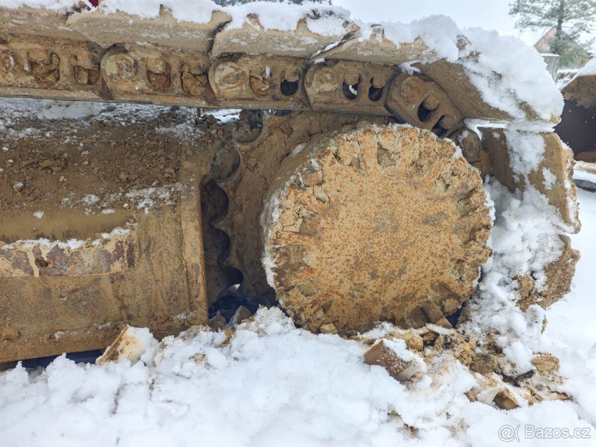 Pásový bagr Caterpillar CAT 320EL - 7