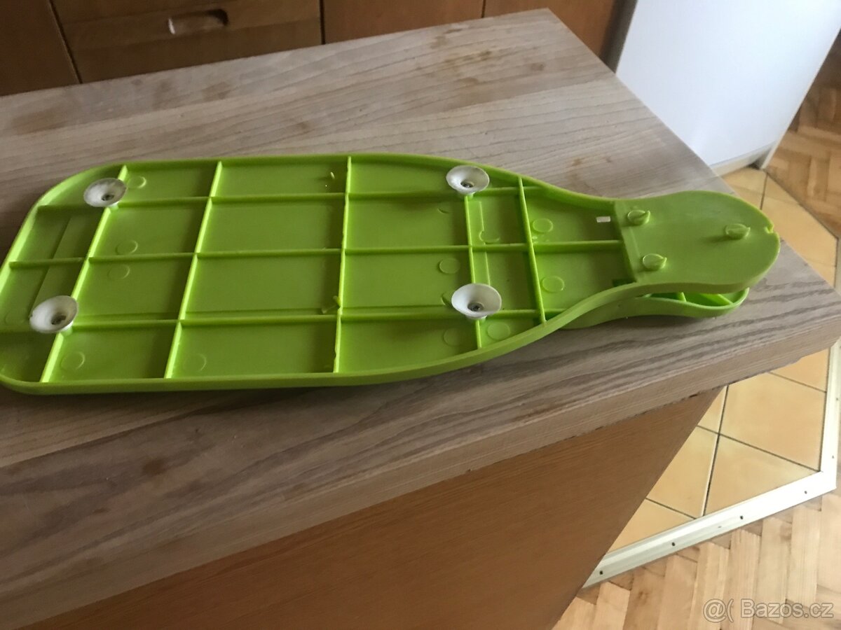 Termosk,hrnky,dzban,hlin. nádob,prk. na ryby, mosaz.květináč - 7