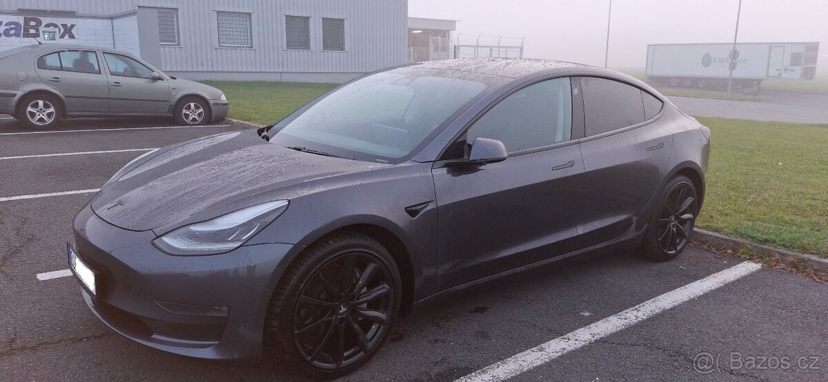 Tesla model 3 LR AWD, záruka do 11/27 cena vč. DPH - 7