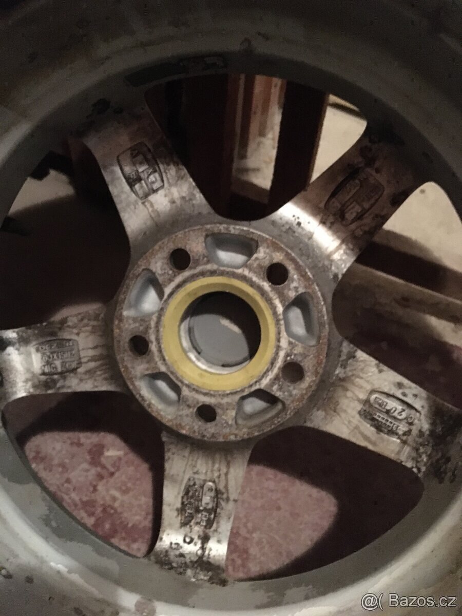 Alu disky r15 5x112 Škoda Octavia 2 - 7