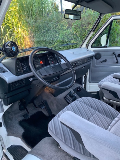 Prodám VW T3 Multivan Hannover Edition 1.6TD. r.v.1990 - 7