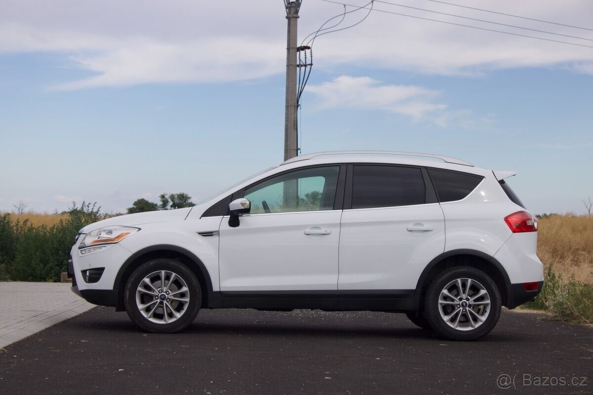 Ford Kuga 2.0 TDCi Titanium AWD / 103kW / M6 / 2013 - 7