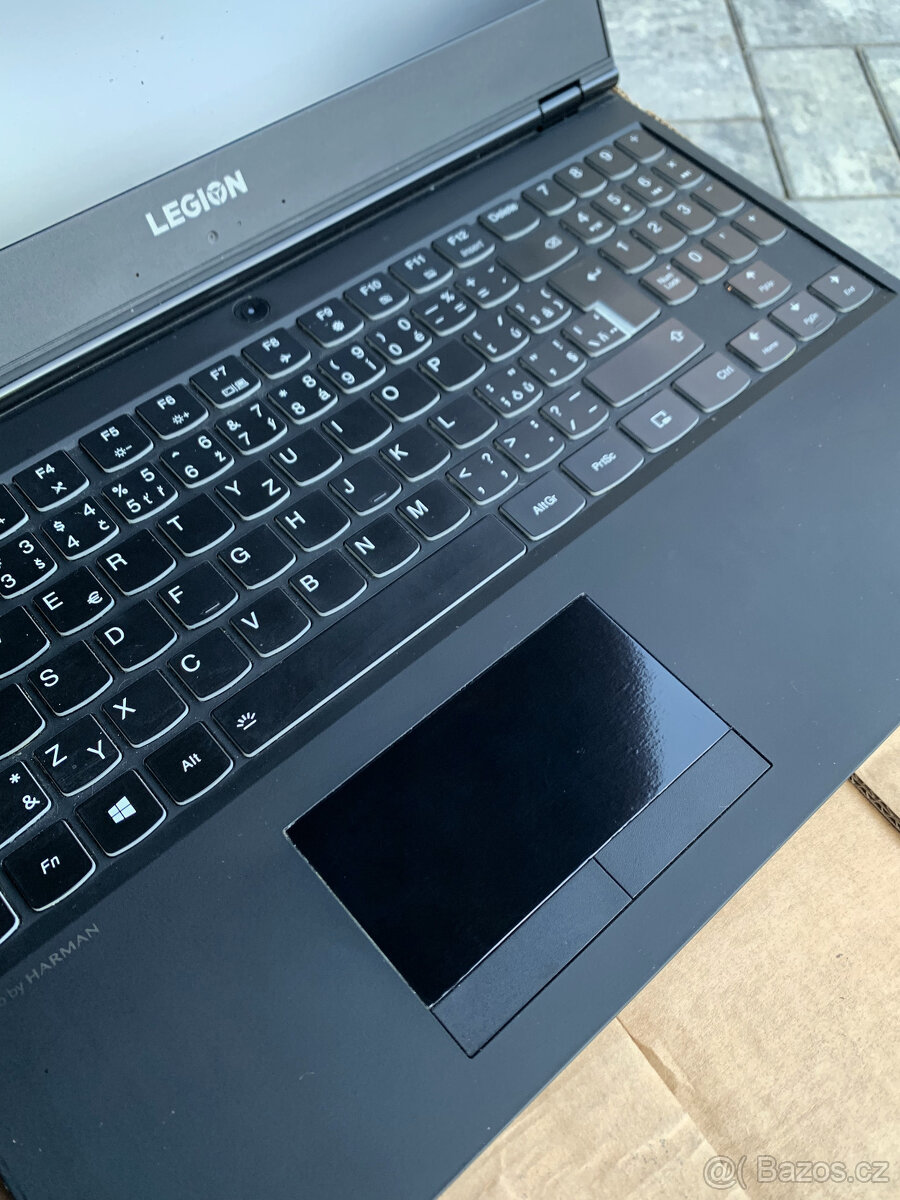 Herní notebook Lenovo Legion Y530 - 7