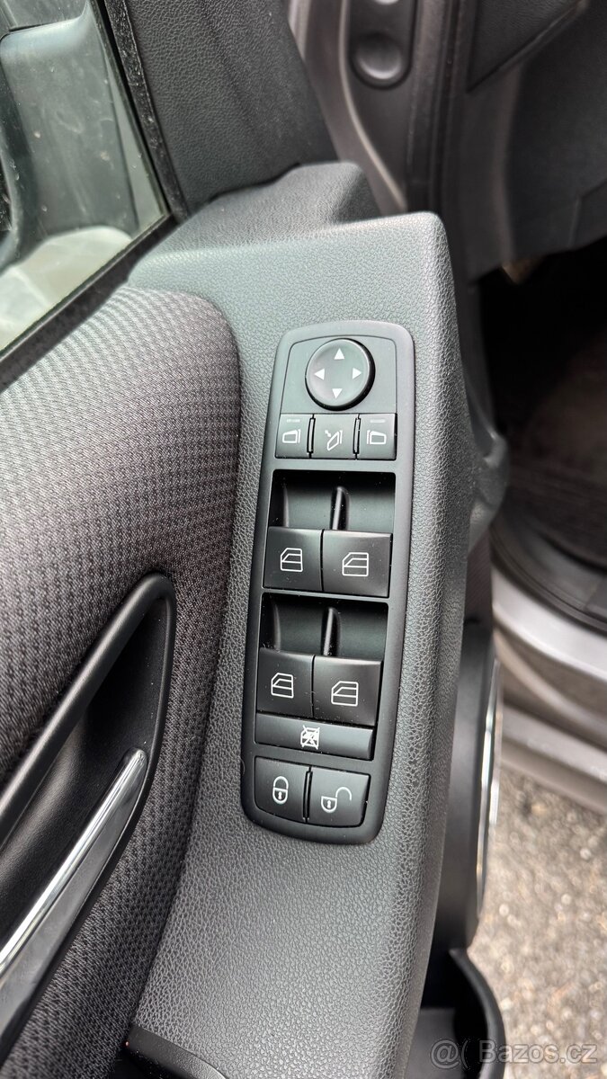 Mercedes-Benz B-200 2009r - 7