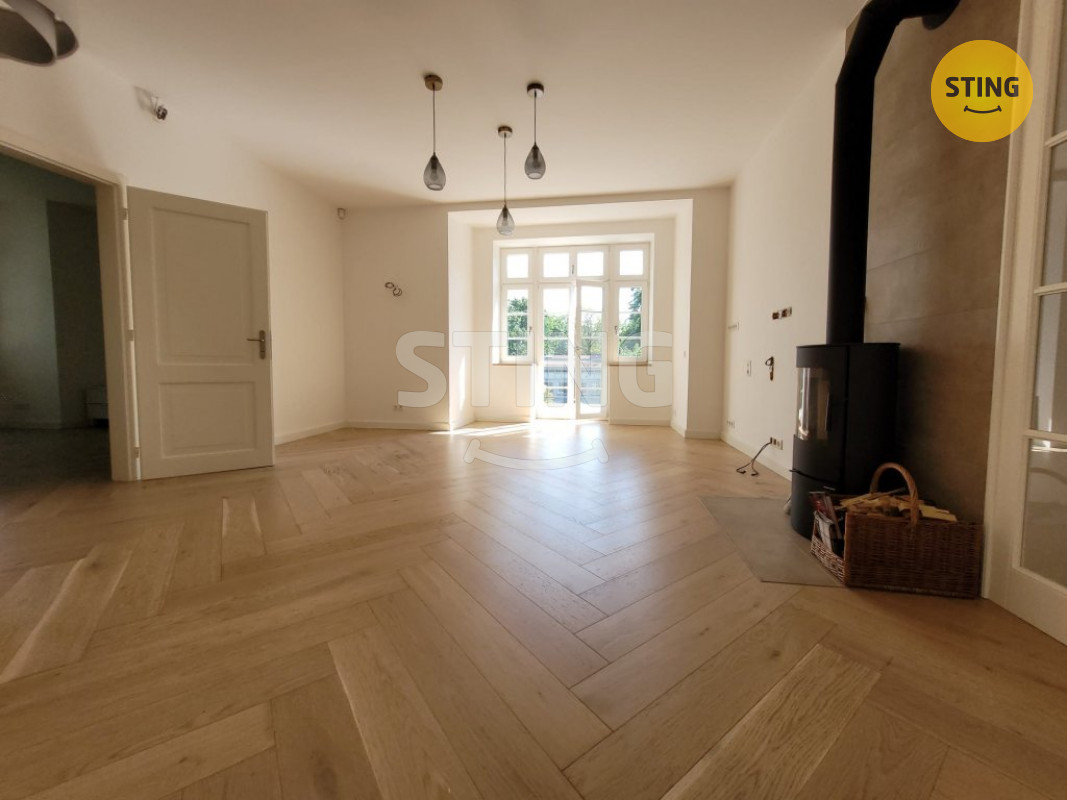 Exkluzivní byt k pronájmu v rodinném domě, ul. Erben, 133567 - 7