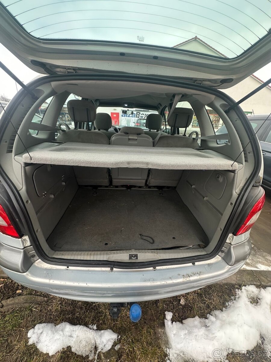 Renault Scenic 1,6 16 V - 7