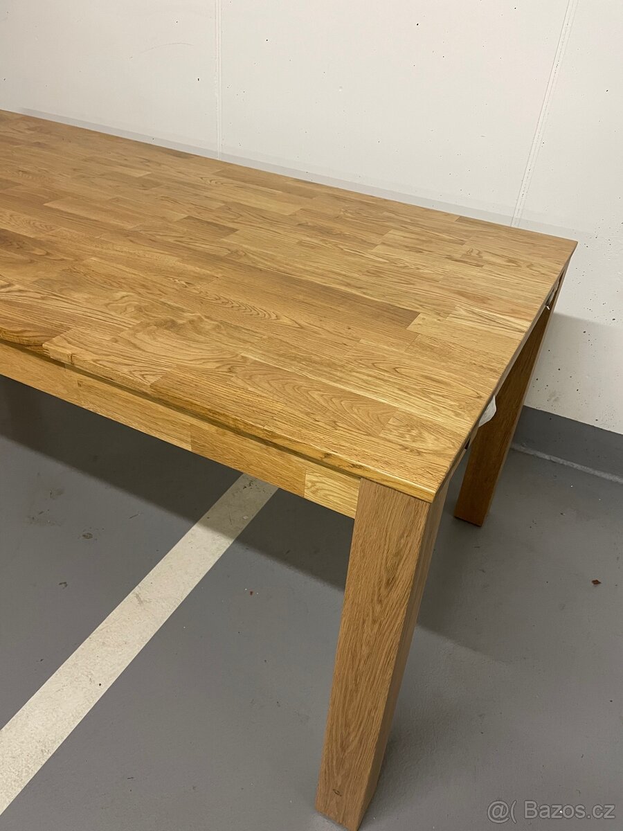 Jídelní stůl Kave Home Isbel - 7