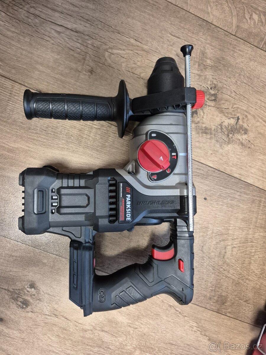 Aku kladivo peformance 3J PKHAP D4 - 7