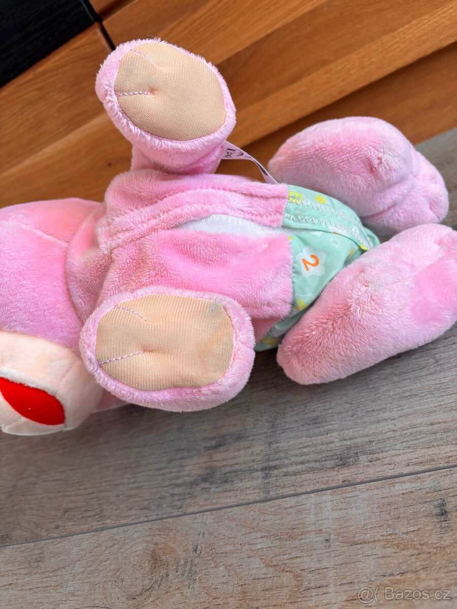 Lezoucí medvídek Vtech růžový - 7