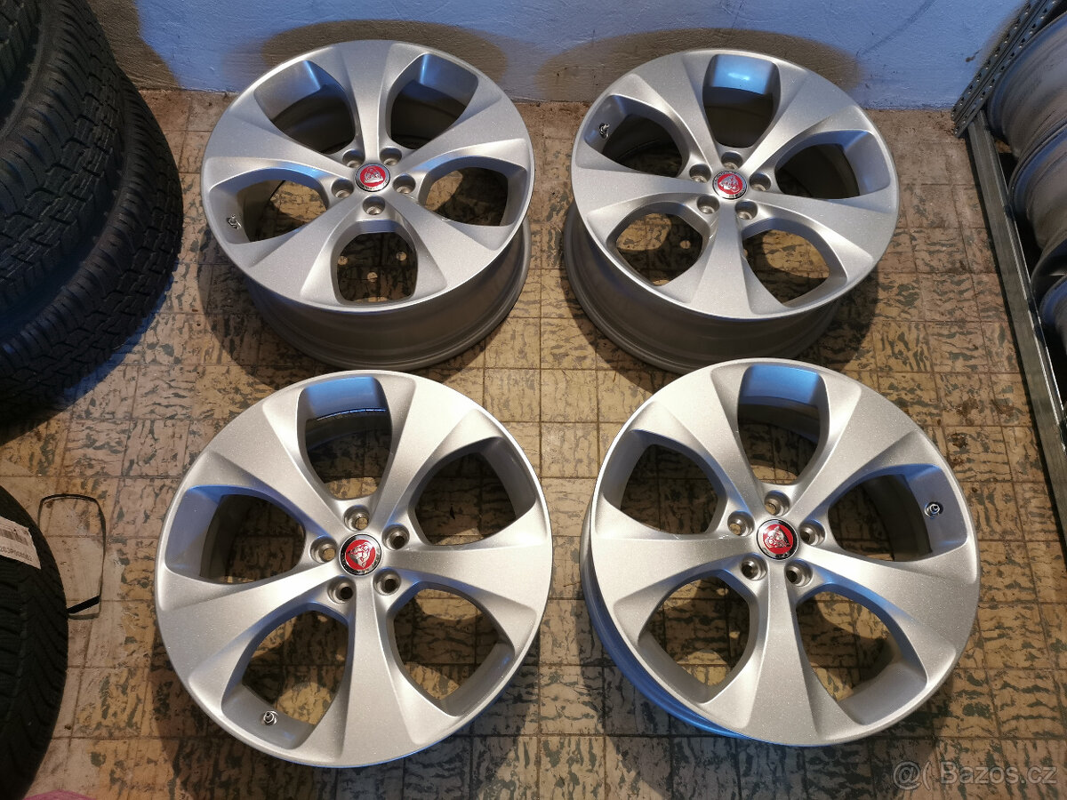 NOVÁ SADA - Jaguar E-Pace - originál 20" alu disky - 7