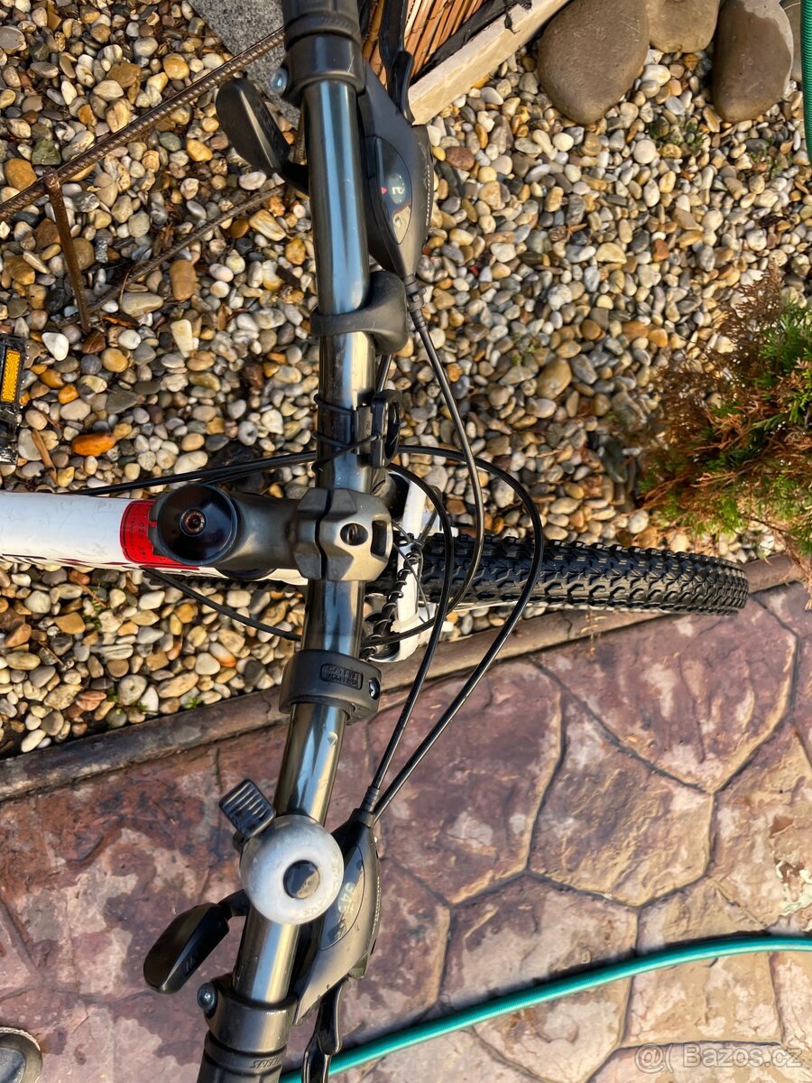 Horské kolo Specialized - 7