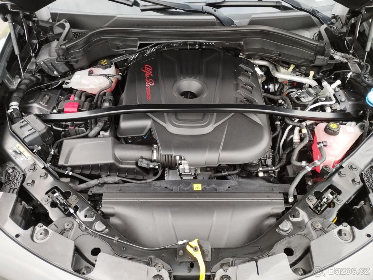 Alfa Romeo Stelvio 2.2 154kw Q4 VELOCE TI , odpočet DPH - 7