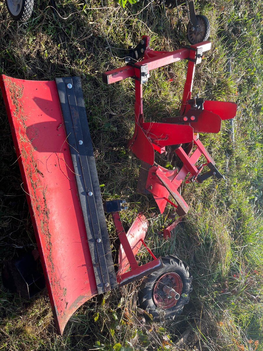 Prodám frézu/terru motor Briggs and Stratton - 7