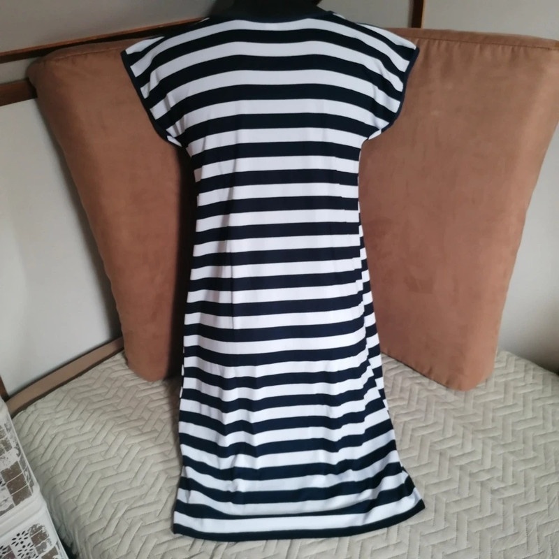 Krásné pružné šaty s aplikací vel.42-46 - 7