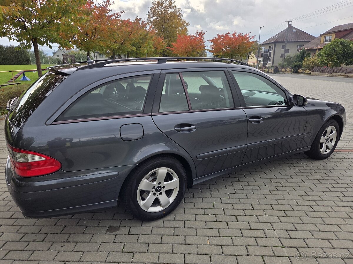 Mercedes Benz W211 4Matic E280 rok 2008 - 7