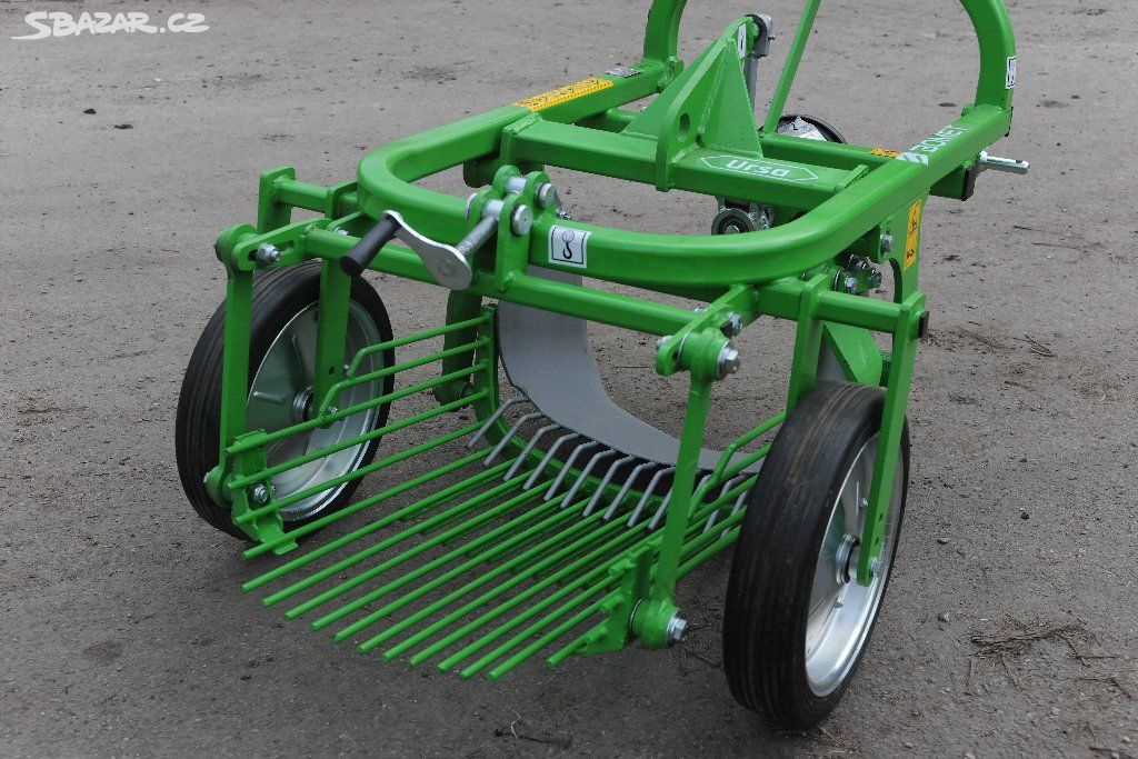 AKCE Vyorávač brambor - zadní výhoz, boční výhoz a TEK - 7