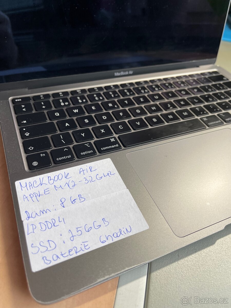 MacBook Air. 2020. (A2337). Na Díly - 7