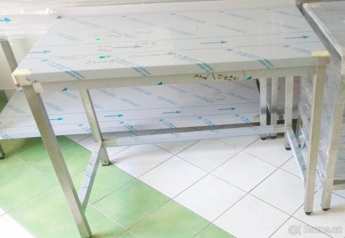 Nerezový pracovní stůl, gastro nábytek - 7