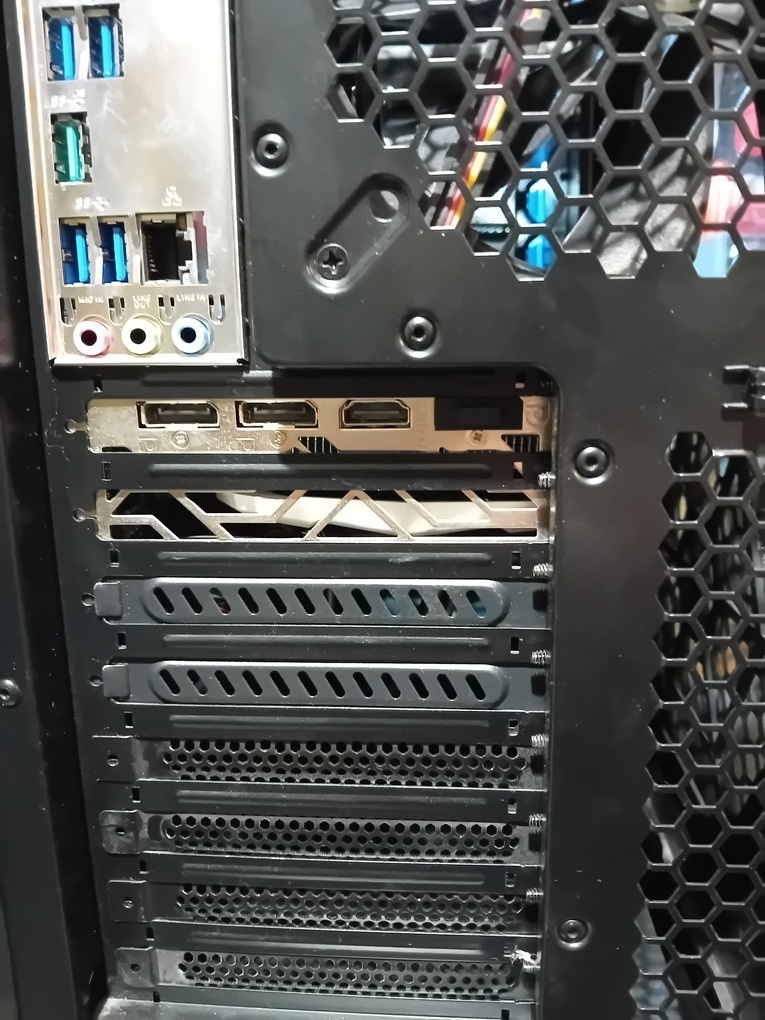 R5 2600X/16GB DDR4/240GB SSD/1TB HDD/GTX 1660Ti - 7