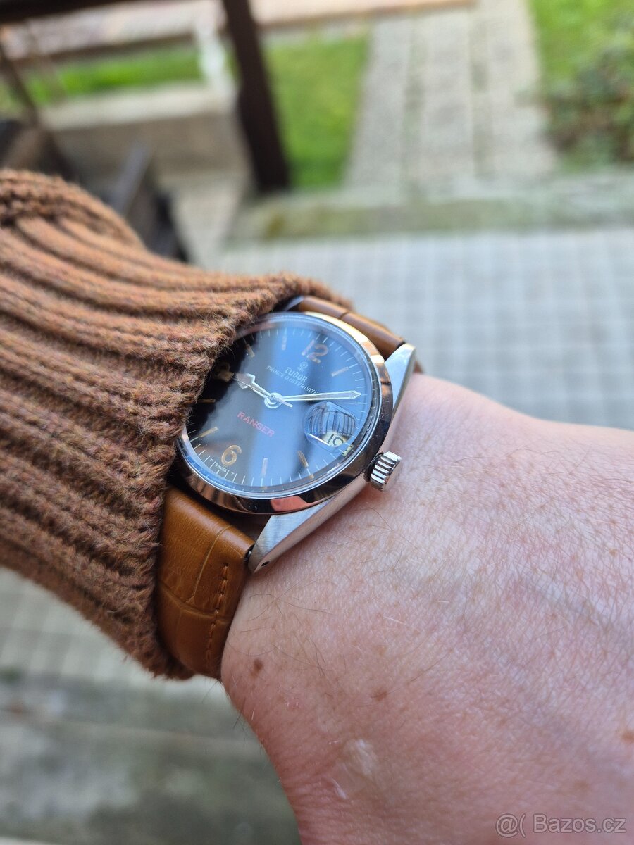 Tudor "Red Ranger " ref. 9050 - 7