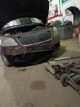 Škoda Fabia II 1.2 benzín 51 kW, 2013 – HAVÁRIE – NA DÍLY - 7