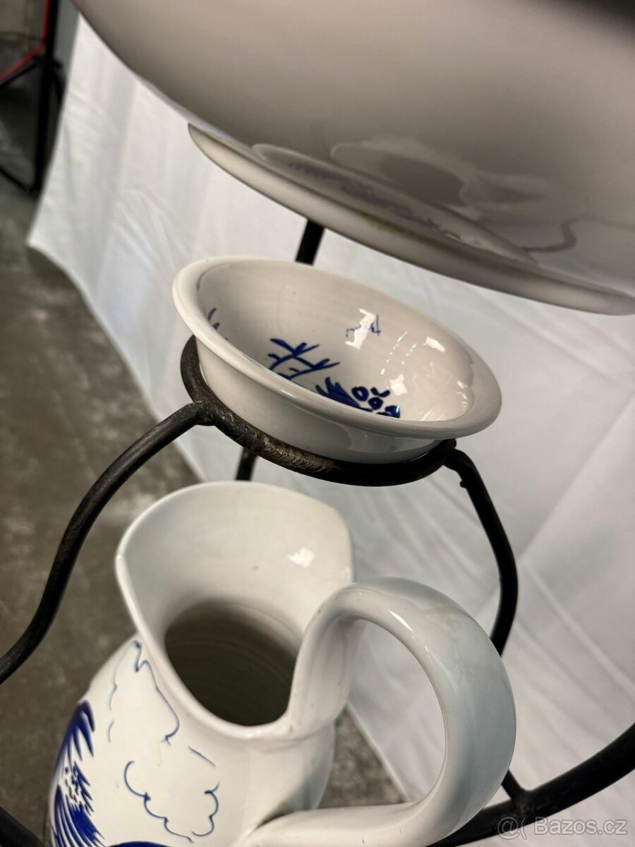 Stojan se zrcadlem a mycí sadou (136002) - 7