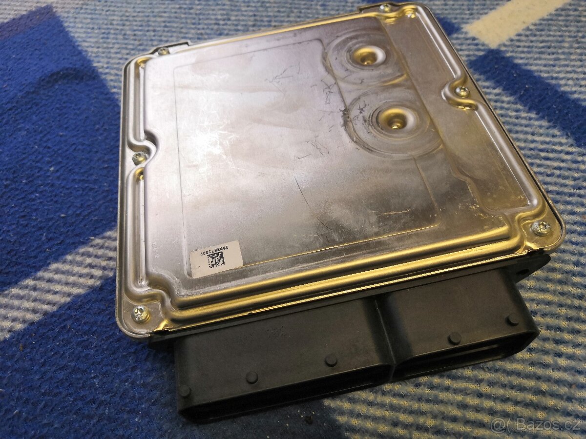 Řídící jednotka motoru Škoda VW - 7