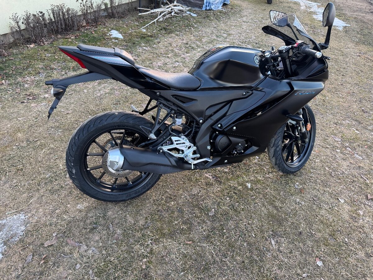 Yamaha Yzf r125 - 7