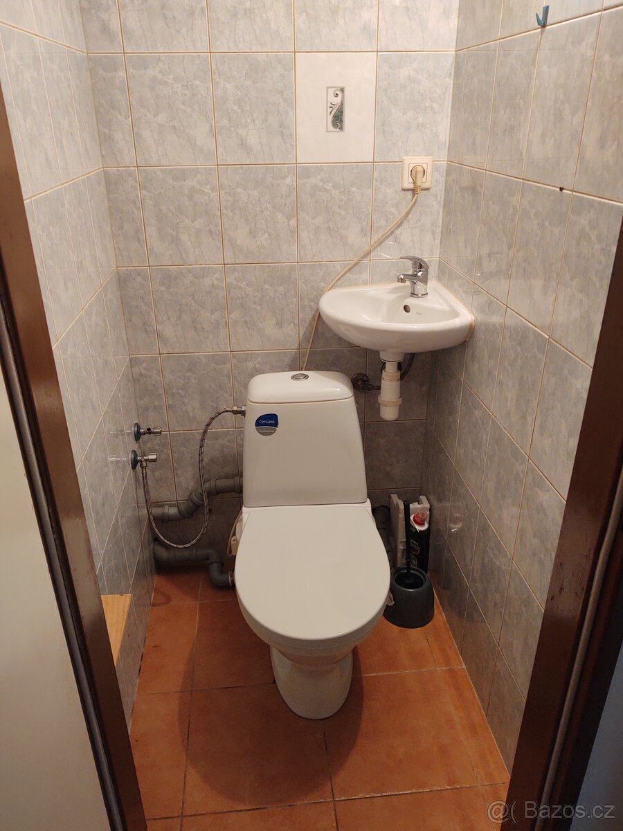 2+KK k pronájmu - 7