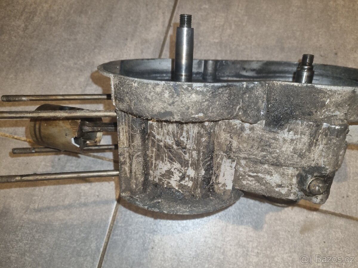 Polomotor babetta 210 - 7