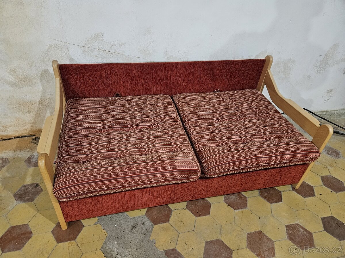 Rozkládací sedačka / postel - 7