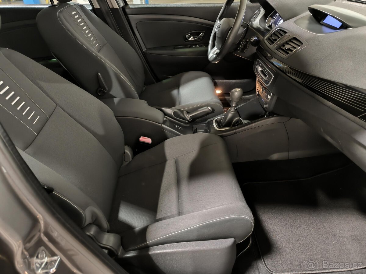Renault Fluence 1.6i , 81 kW benzín, 2010 - 7