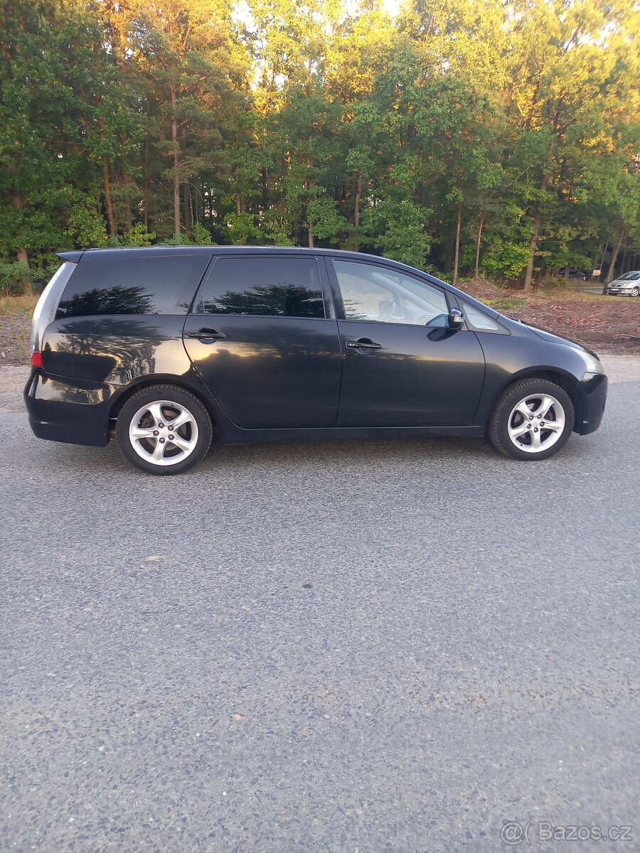 Mitsubishi Grandis - 7