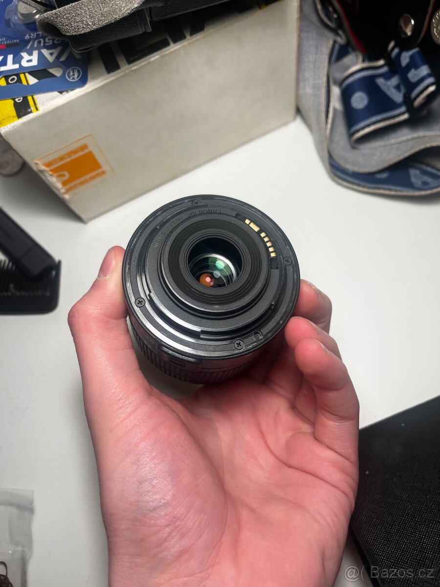 📷 Canon EOS 1300D – stříbrný + 18–55mm IS II + Canon EF 50m - 7