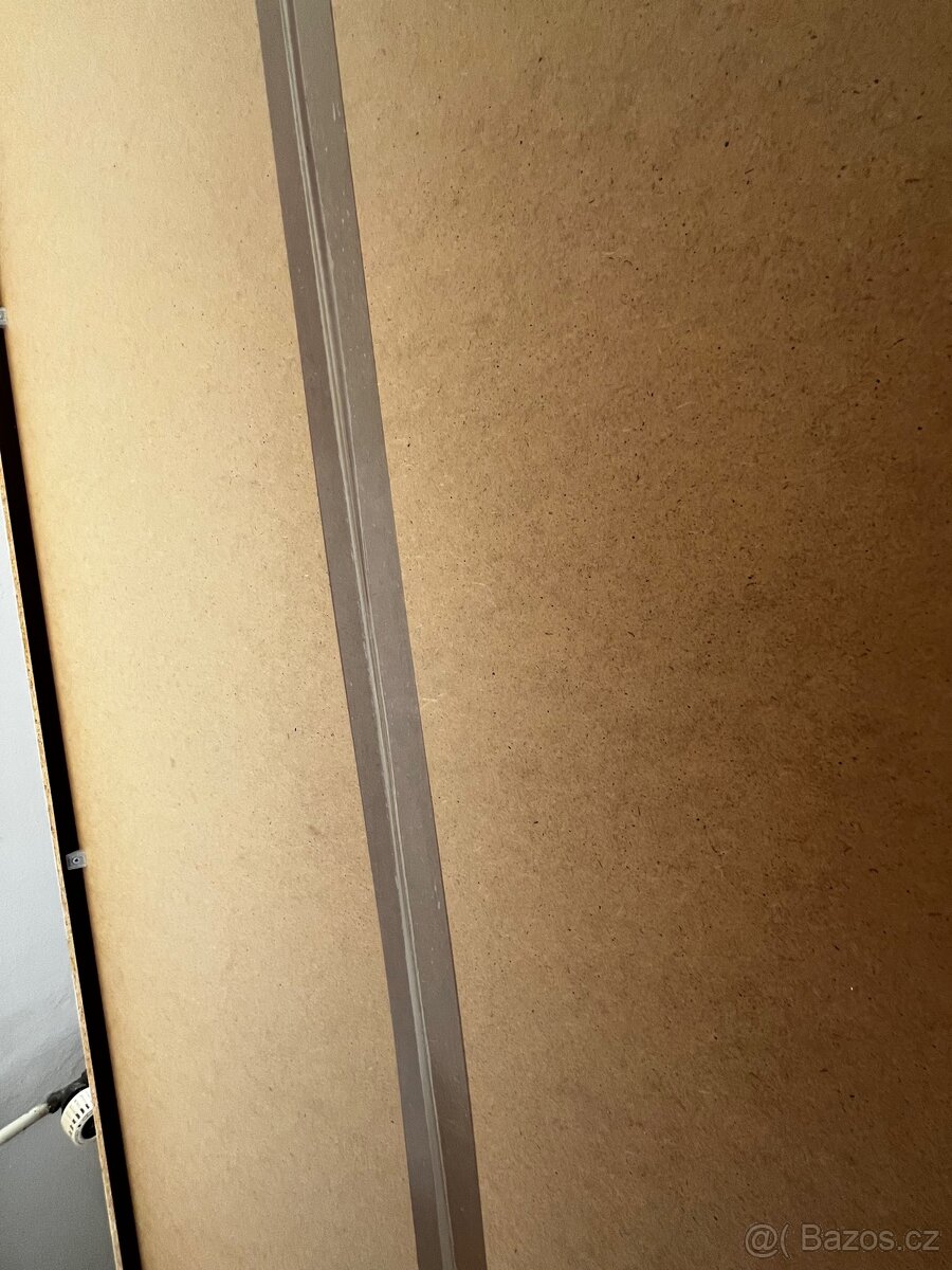 Šatní skříň - 7