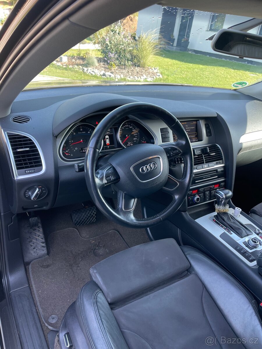 Audi Q7 3.0 tdi Quattro r.v 2013 7 míst - 7