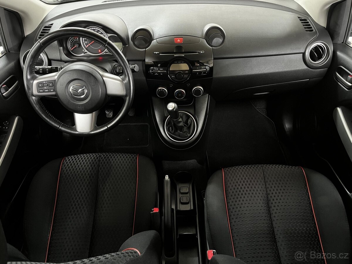 Mazda 2 1.3 VVT , 55 kW benzín, 2013 - 7