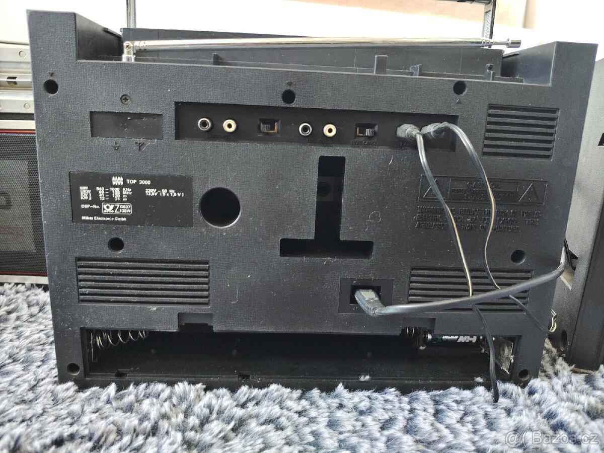 Rádio ne SHARP ne TESLA - 7