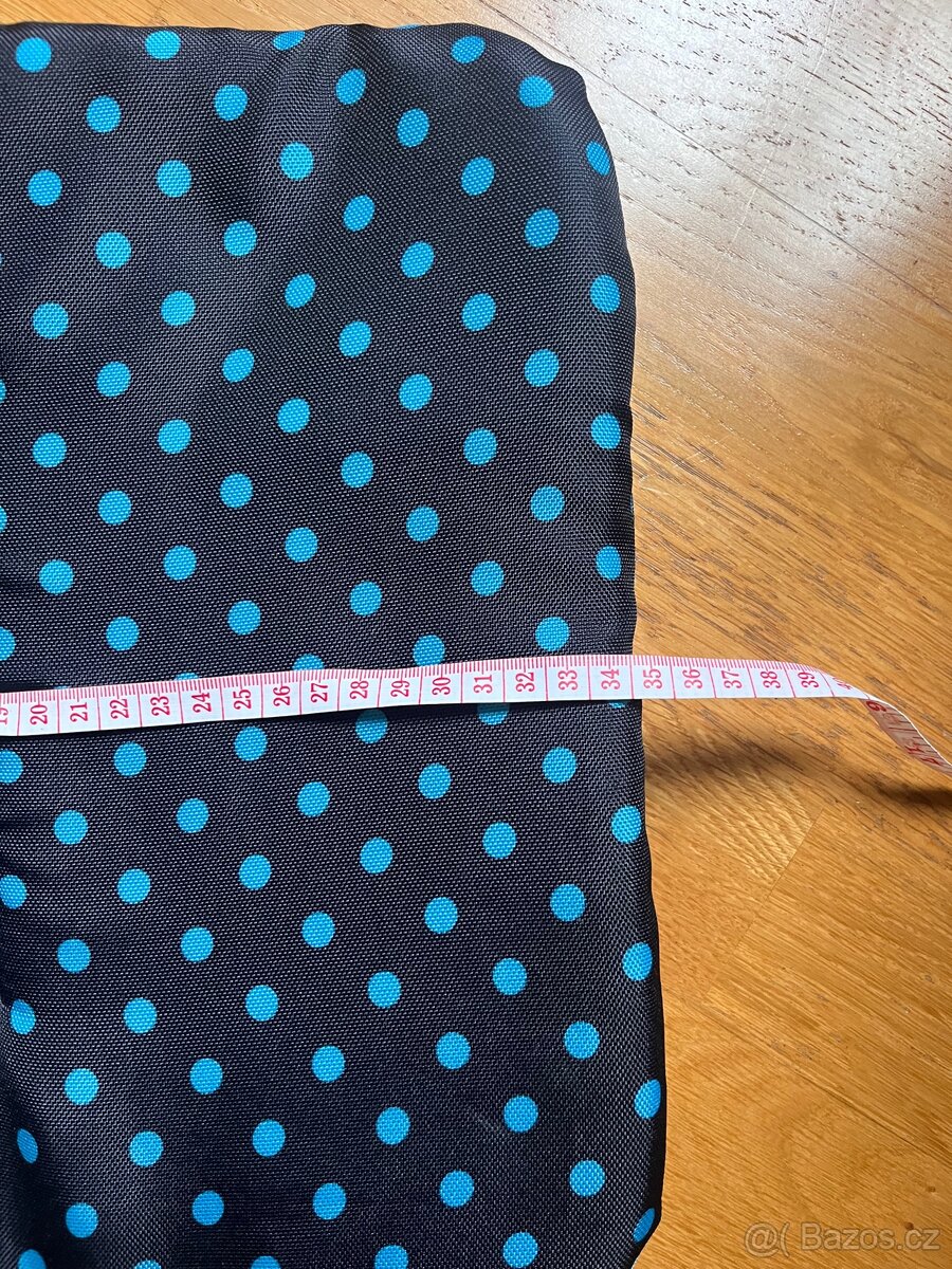 Pelíšek pro psy a kočky - iglú - 7