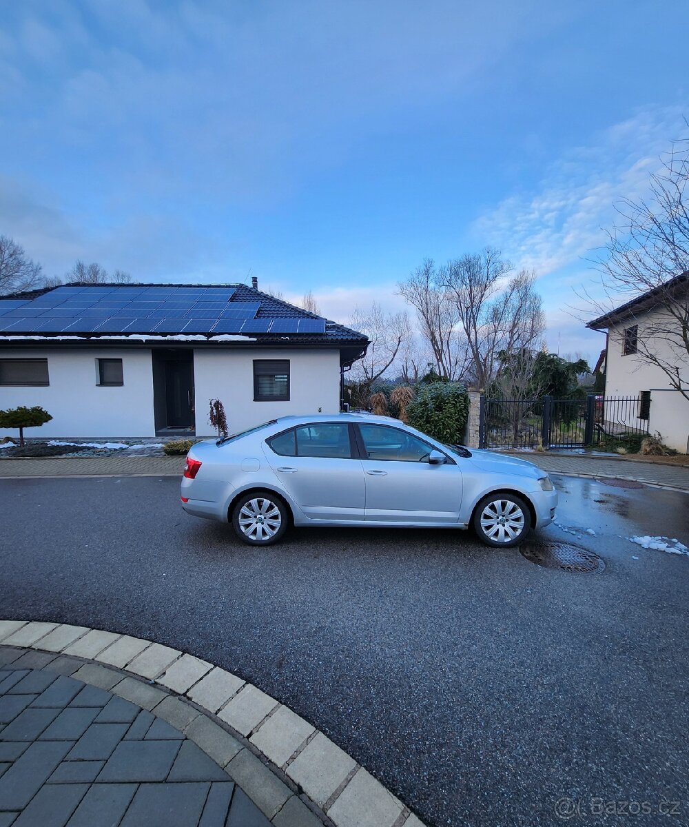 Škoda Octavia 3 1.6 TDI Model 2015 - 7